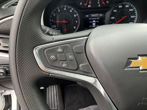 Used 2021 Chevrolet Malibu LS FWD image 24