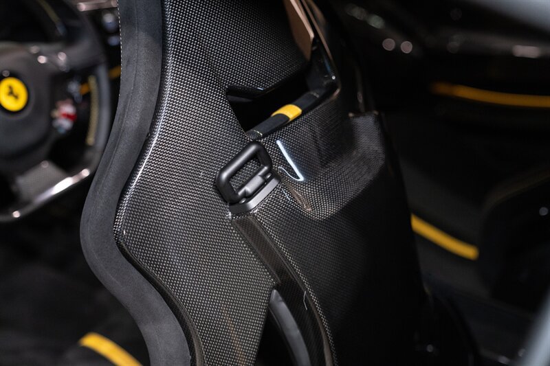 Used 2019 Ferrari 488 Pista Coupe RWD image 32