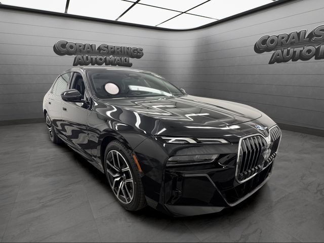 Used 2025 BMW 740i RWD image 7