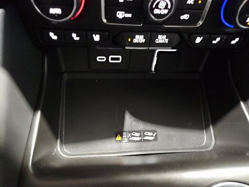 Certified 2024 Chevrolet Tahoe Premier image 30