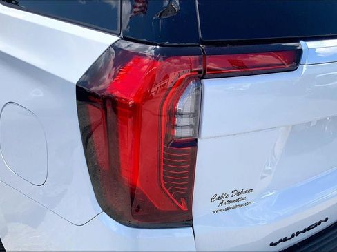 Used 2026 GMC Yukon Denali AWD/4WD image 23