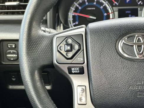 Used 2019 Toyota 4Runner Limited AWD/4WD image 9