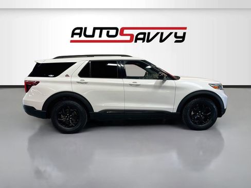 Used 2022 Ford Explorer Timberline w/ Timberline Technology Package AWD/4WD image 8