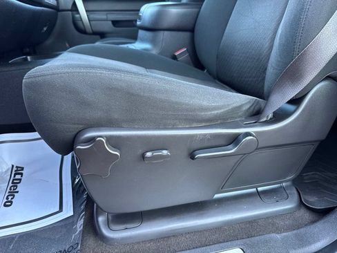 Used 2013 Chevrolet Silverado 2500 LT w/ Z71 Appearance Package AWD/4WD image 17