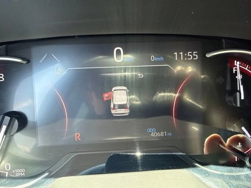 Used 2023 Toyota RAV4 LE AWD/4WD image 11