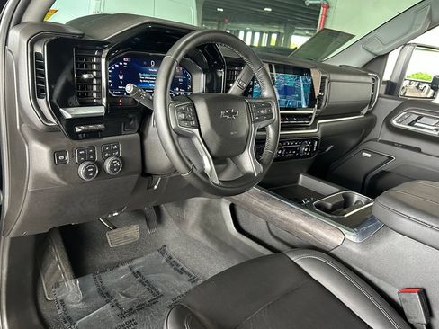Used 2025 Chevrolet Silverado 2500 LTZ w/ Trail Boss Package AWD/4WD image 13