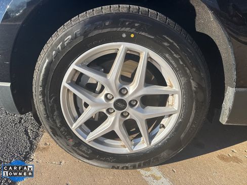 Used 2024 Ford Edge SEL image 10