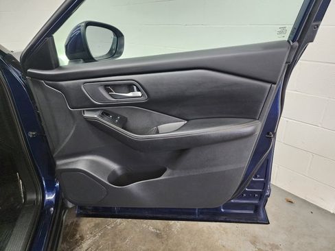 Used 2024 Nissan Rogue SV AWD/4WD image 31