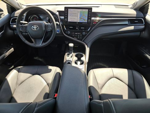 Used 2023 Toyota Camry XSE w/ Navigation Package FWD image 15
