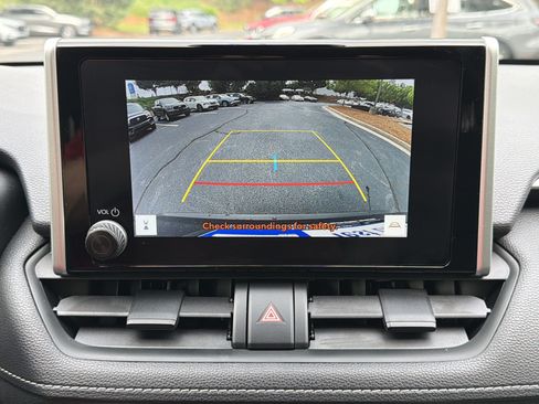 Used 2025 Toyota RAV4 XLE FWD image 6