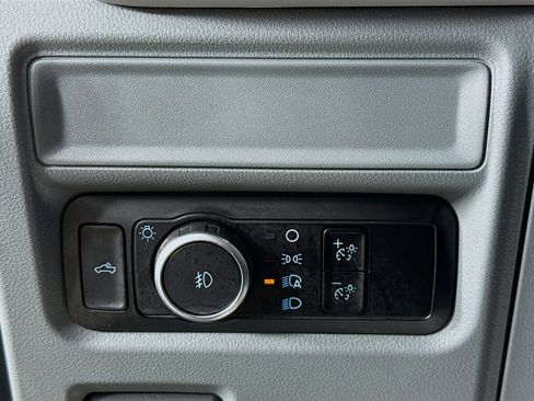 Used 2023 Ford F150 XL w/ XL Chrome Appearance Package image 9