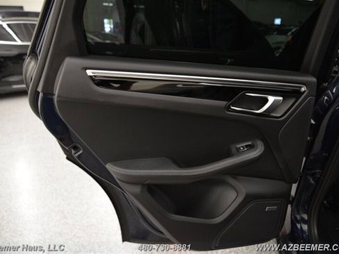 Used 2020 Porsche Macan S image 39