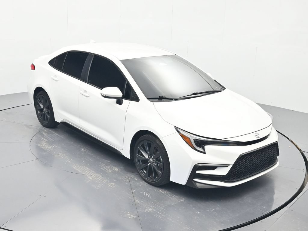 Used 2023 Toyota Corolla SE FWD image 30
