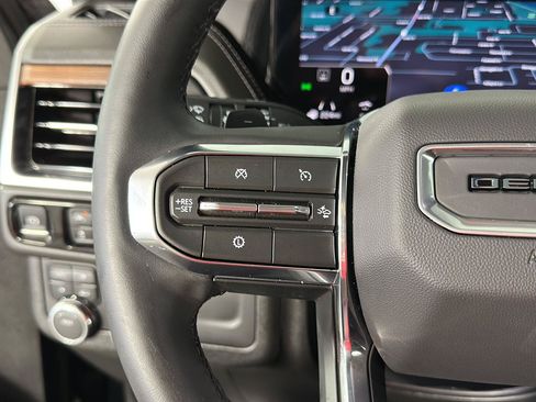 Used 2026 GMC Yukon XL Denali w/ Sun & Power Step Package AWD/4WD image 17