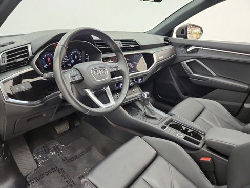 Used 2024 Audi Q3 2.0T Premium Plus AWD/4WD image 12