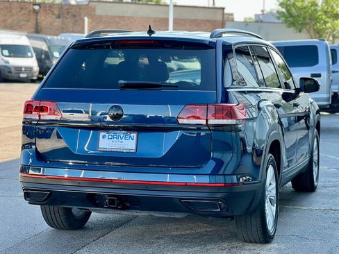 Used 2021 Volkswagen Atlas SE w/ Panoramic Sunroof Package FWD image 5