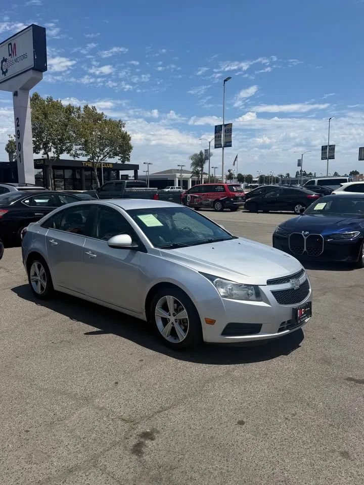 Used 2014 Chevrolet Cruze LT FWD image 3