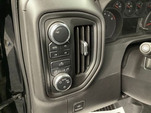 Used 2025 GMC Sierra 1500 Pro w/ Pro Value Package AWD/4WD image 9