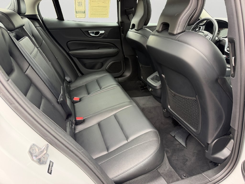 Used 2020 Volvo S60 T6 Momentum w/ Protection Package Premier AWD/4WD image 9