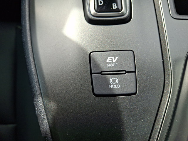 Used 2025 Lexus UX 300h FWD w/ Accessory Package (Z2) image 23
