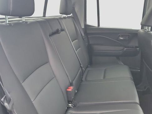 Used 2025 Honda Ridgeline RTL image 19