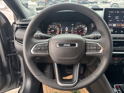 Used 2023 Jeep Compass Altitude w/ Convenience Group image 21