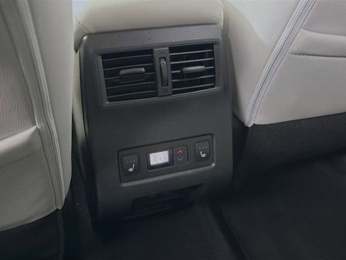 Used 2024 Mitsubishi Outlander SEL FWD image 27