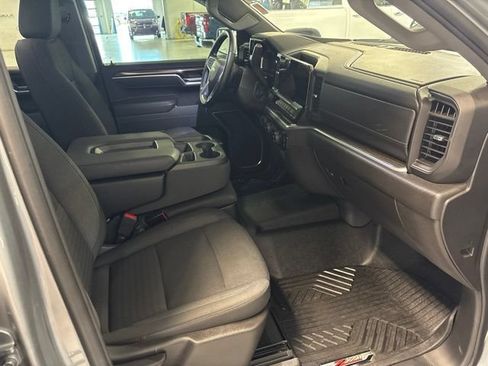 Used 2025 Chevrolet Silverado 1500 LT AWD/4WD image 40