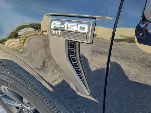 Used 2022 Ford F150 XLT w/ Equipment Group 302A High AWD/4WD image 11