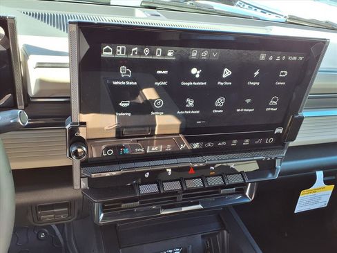 New 2026 GMC Hummer EV 4x4 Crew Cab image 17