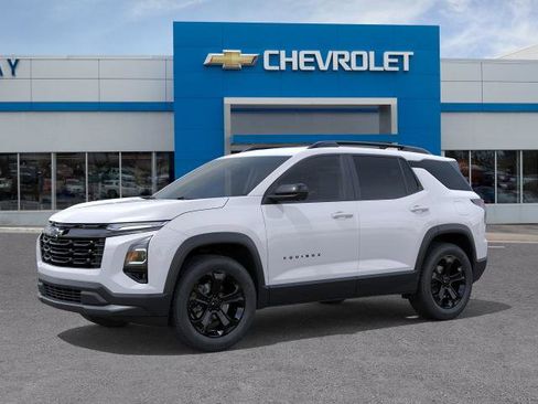 New 2026 Chevrolet Equinox LT FWD image 2