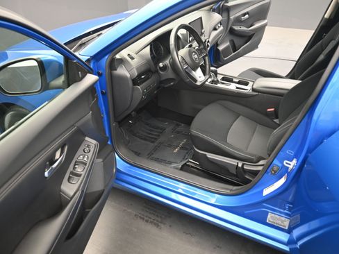 Certified 2022 Nissan Sentra SV image 14