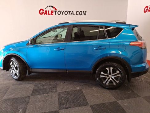 Used 2016 Toyota RAV4 LE image 7