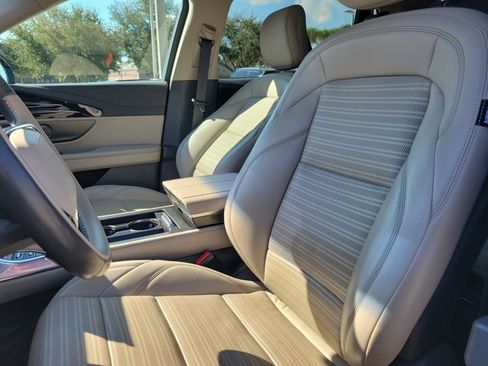 Certified 2024 Lincoln Nautilus Reserve w/ Equipment Group 202A image 22