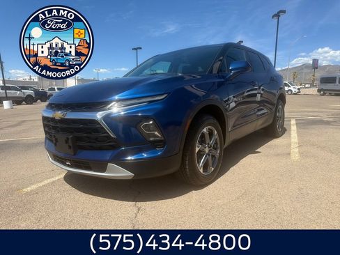 Used 2023 Chevrolet Blazer LT FWD image 1