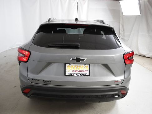 New 2026 Chevrolet Trax RS w/ Driver Confidence Package FWD image 4