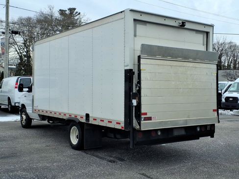 Used 2021 Ford E-350 and Econoline 350 Super Duty w/ Power Windows & Locks Group image 5