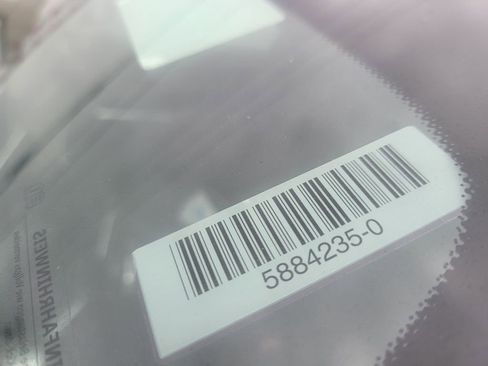 Used 2025 Mercedes-Benz C 300 4MATIC Sedan image 9