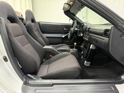 Used 2003 Toyota MR2 w/ Preferred Accessory Pkg RWD image 27