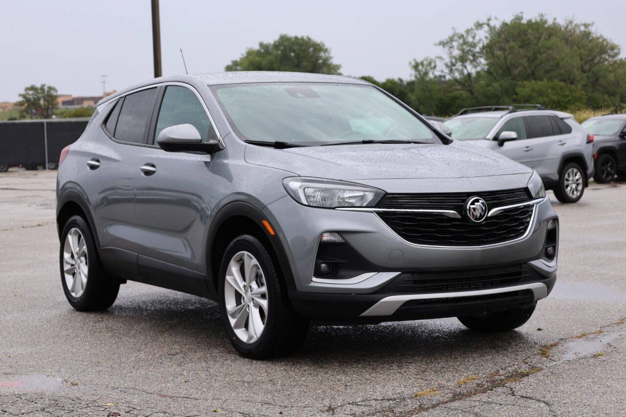 Used 2023 Buick Encore GX Preferred w/ Cold Weather Comfort Package AWD/4WD image 4
