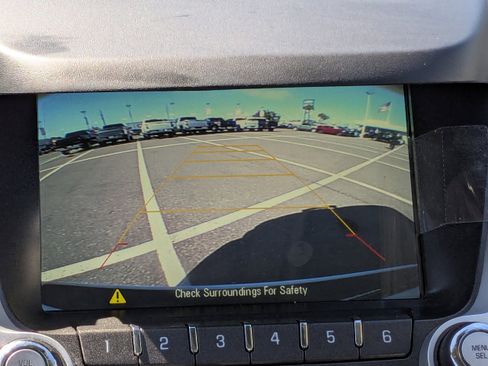 Used 2017 Chevrolet Equinox LT w/ Sport Edition image 21