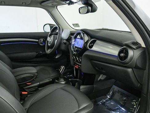 Certified 2024 MINI Cooper 2-Door Hardtop FWD image 15