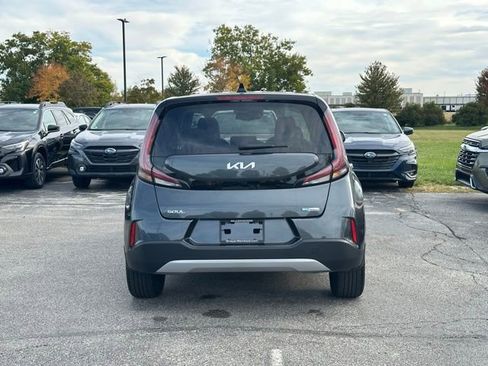 Used 2024 Kia Soul EX image 6