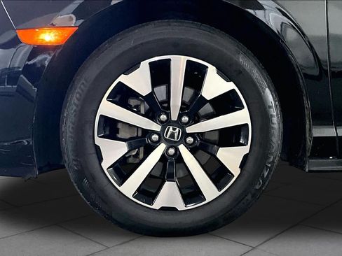 Used 2025 Honda Odyssey EX-L image 11