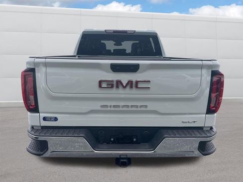 Used 2025 GMC Sierra 1500 SLT image 4
