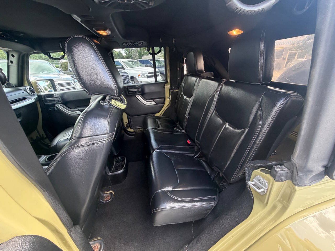 Used 2013 Jeep Wrangler Unlimited Sahara w/ Dual Top Group AWD/4WD image 12