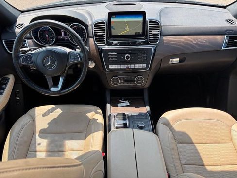 Used 2017 Mercedes-Benz GLS 550 4MATIC image 27