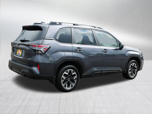 Certified 2025 Subaru Forester Premium AWD/4WD image 7