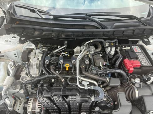Used 2025 Nissan Altima 2.5 SV FWD image 22