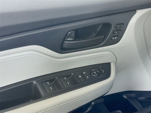 Used 2023 Honda Odyssey EX-L image 17